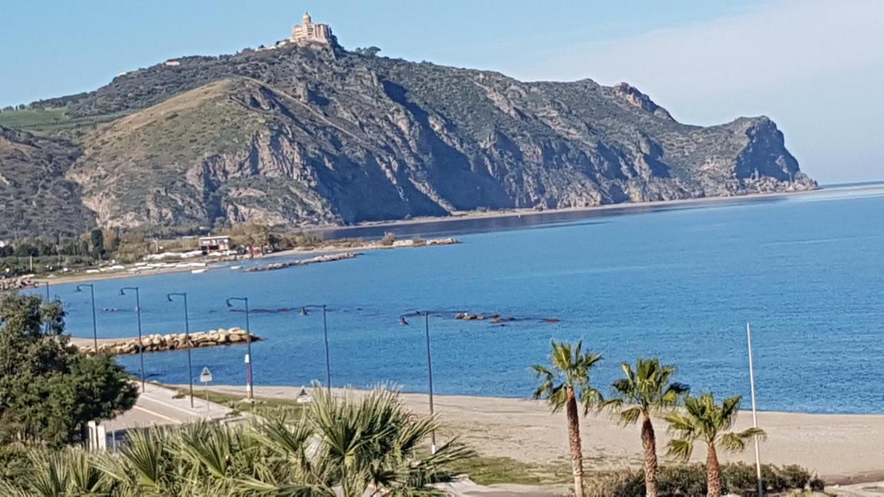 Golfo Di Tindari Apartments Falcone Exteriér fotografie