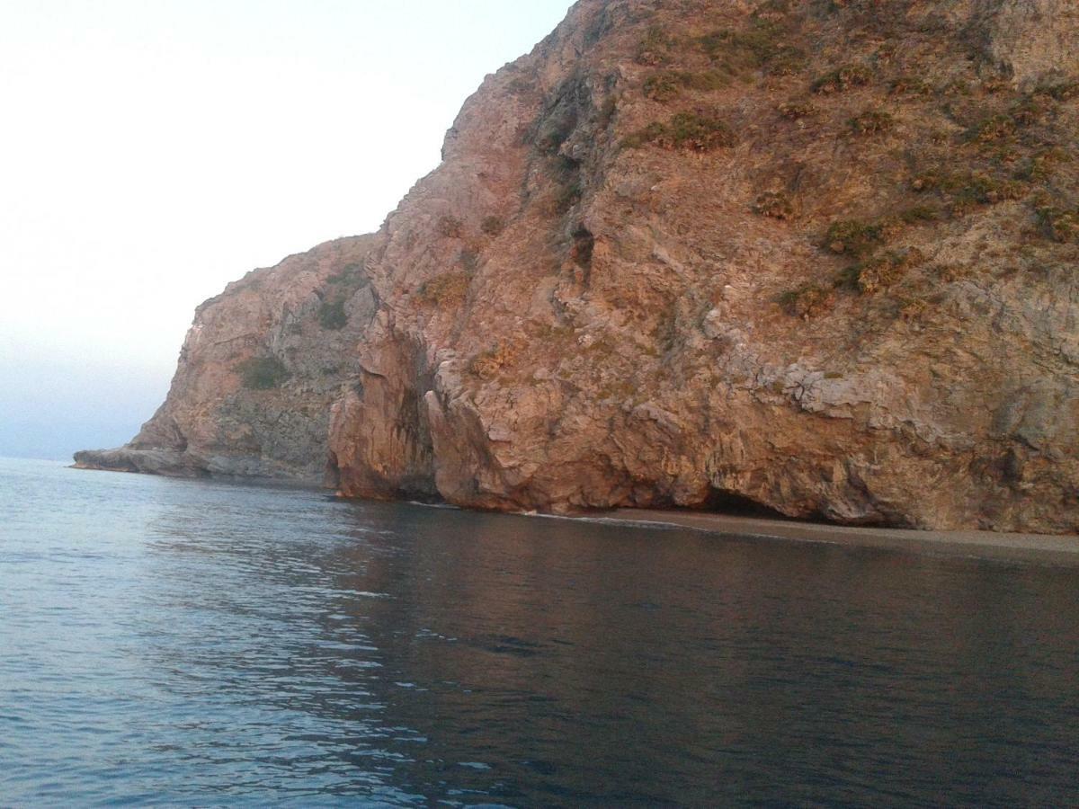 Golfo Di Tindari Apartments Falcone Exteriér fotografie