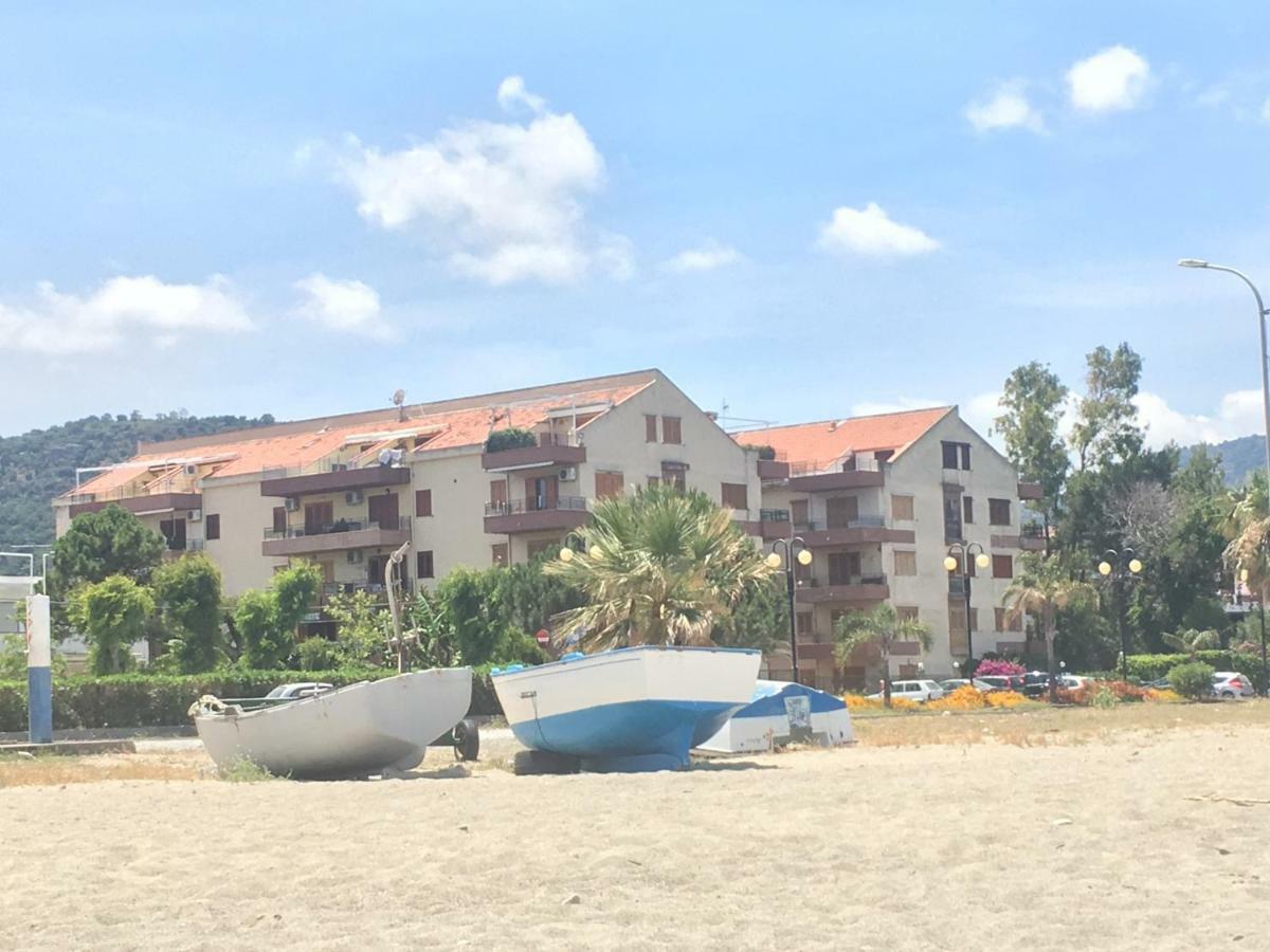 Golfo Di Tindari Apartments Falcone Exteriér fotografie